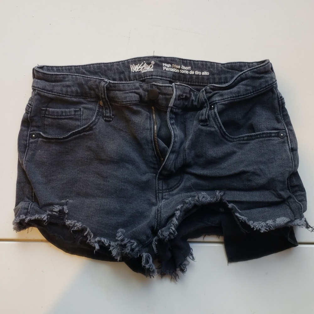 BLACK Jean Shorts
